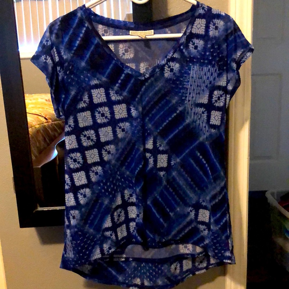 Nice dressy blouse.